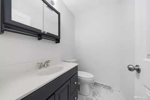 Bath - 14841 Trumbull Ave, Midlothian, IL 60445 photo 1 of 2