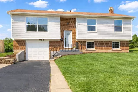 1100 Millbrook Dr, Lake Zurich, IL 60047