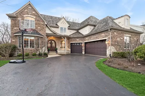 611 Ames St, Libertyville, IL 60048