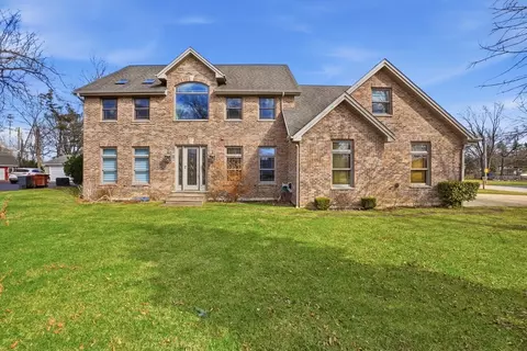 115 E Woodlawn Rd, New Lenox, IL 60451