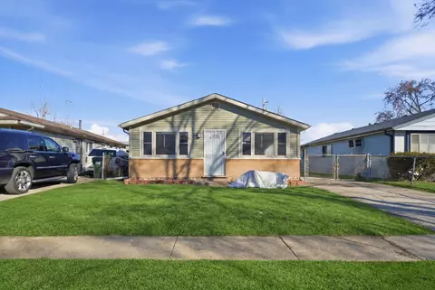 3206 Kinne Rd, Robbins, IL 60472