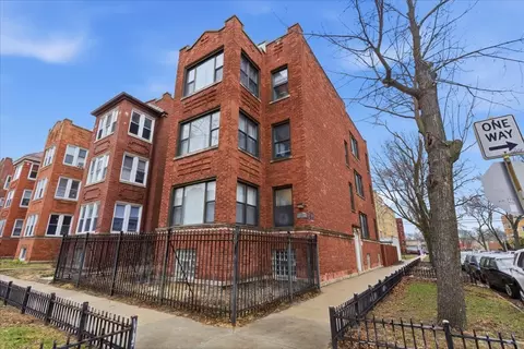 2032 W Birchwood Ave, Chicago, IL 60645