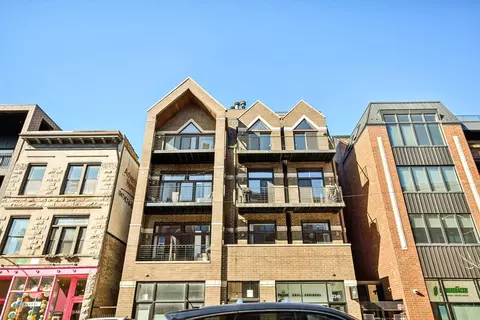 2240 W North Ave #4E, Chicago, IL 60647