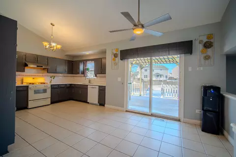Kitchen - 2813 Joe Adler Dr, Plainfield, IL 60586 photo 1 of 3