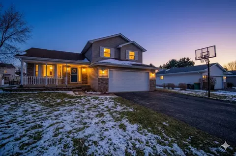 Exterior - 2813 Joe Adler Dr, Plainfield, IL 60586 photo 2 of 5