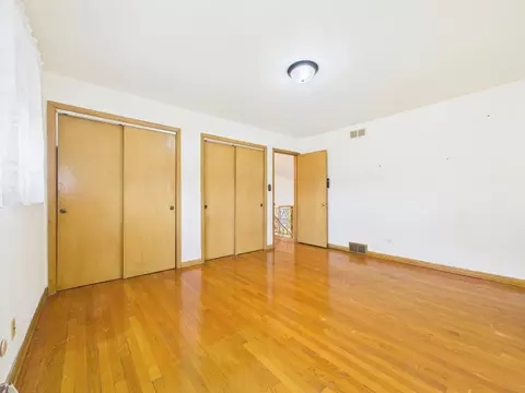 Bedroom - 9275 Clancy Dr, Des Plaines, IL 60016 photo 2 of 6