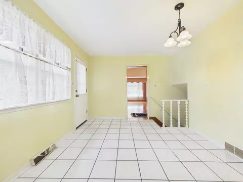 Dining - 9275 Clancy Dr, Des Plaines, IL 60016 photo 2 of 2
