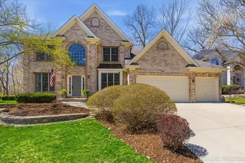 1601 King Edward Ave, Saint Charles, IL 60174