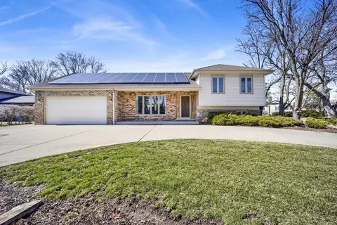 5 N464 Neva Ter, Itasca, IL 60143