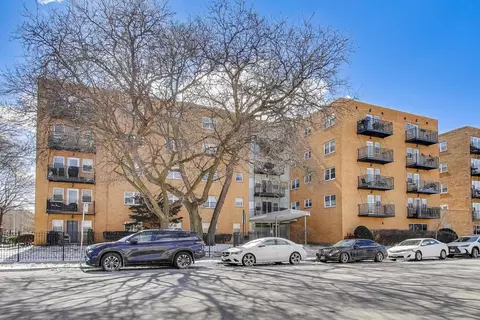 2501 W Bryn Mawr Ave #507, Chicago, IL 60659