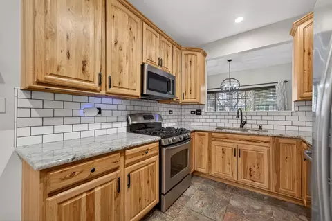 2334 Reflections Dr, Aurora, IL 60502 photo 8