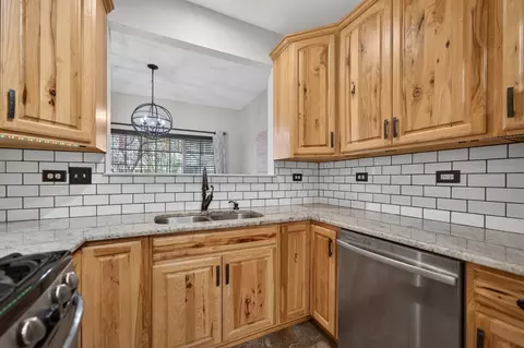 2334 Reflections Dr, Aurora, IL 60502 photo 9