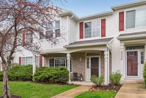 2334 Reflections Dr, Aurora, IL 60502
