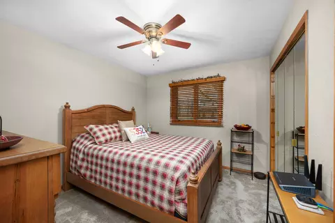 Bedroom - 10 Pine Tree Ct, Kewanee, IL 61443 photo 5 of 8