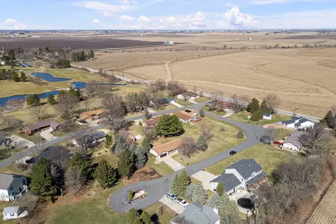 View/Area - 10 Pine Tree Ct, Kewanee, IL 61443 photo 3 of 6