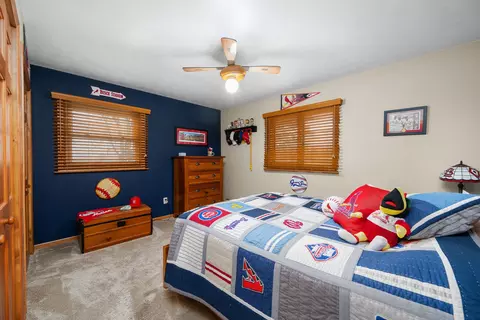 Bedroom - 10 Pine Tree Ct, Kewanee, IL 61443 photo 7 of 8