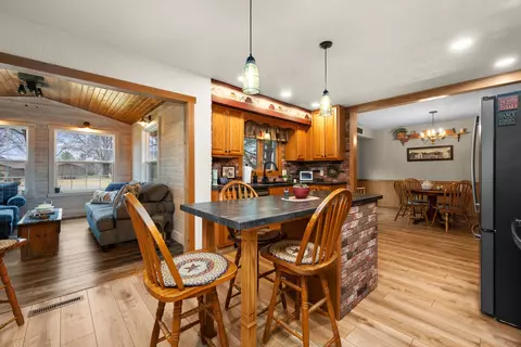 Kitchen - 10 Pine Tree Ct, Kewanee, IL 61443 photo 6 of 6