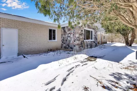 Undisclosed, Union, IL 60180