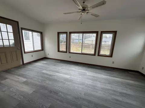 Living - 1406 Searle Dr, Normal, IL 61761 photo 6 of 7