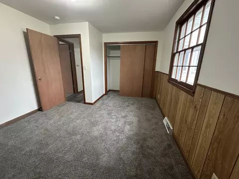 Bedroom - 1406 Searle Dr, Normal, IL 61761 photo 3 of 8
