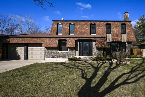 720 N Maple St, Itasca, IL 60143