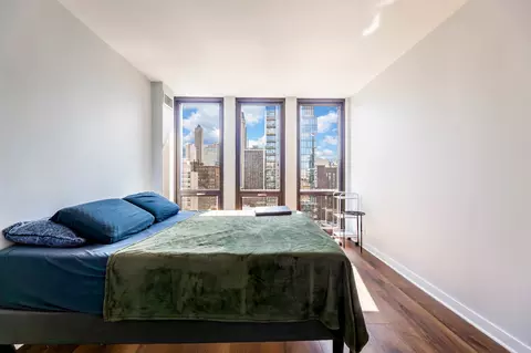 Bedroom - 1 E Scott St #2004, Chicago, IL 60610 photo 2 of 3