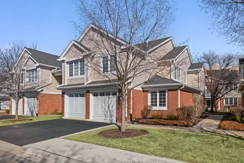 7420 Lincoln Ave #B, Skokie, IL 60076
