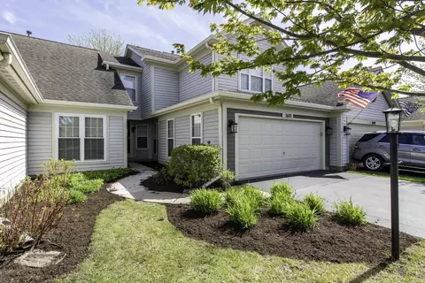 36111 N New Bridge Ct, Gurnee, IL 60031