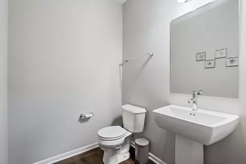 Bath - 830 Center St, Des Plaines, IL 60016 photo 3 of 3
