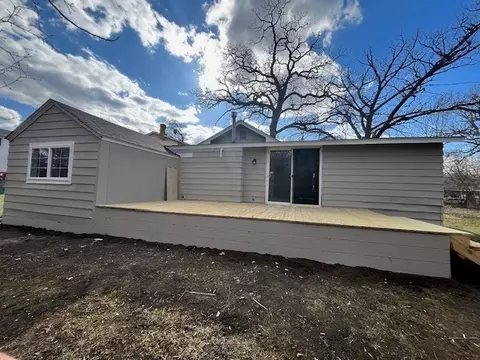 Exterior - 34661 N Gerberding Ave, Ingleside, IL 60041 photo 2 of 3