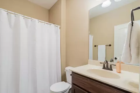 Bath - 2020 Escalade Rd, Bloomington, IL 61705 photo 2 of 2