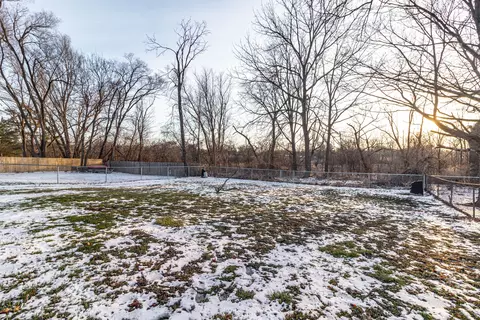 Exterior - 412 Northgate Rd, Lindenhurst, IL 60046 photo 8 of 8