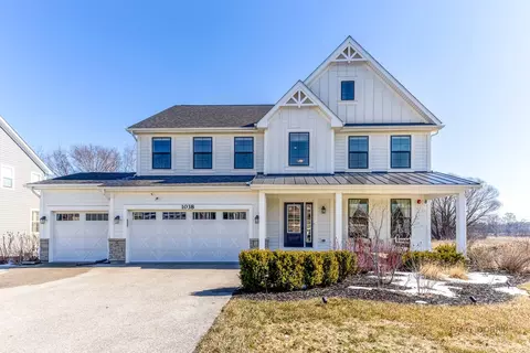 1038 Avery Ridge Cir, Lake Zurich, IL 60047