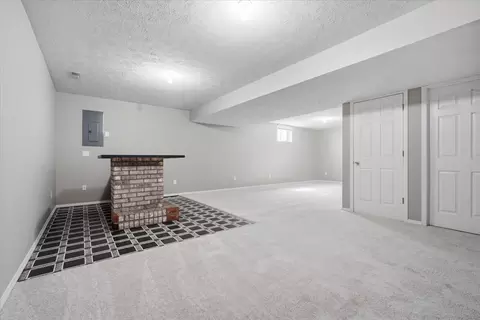 Living - 1308 Beacon Hill Ct, Normal, IL 61761 photo 6 of 6