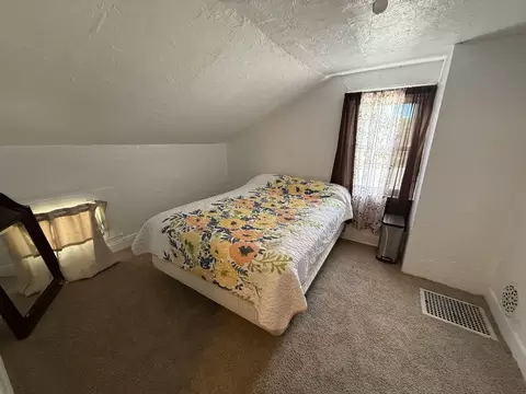 Bedroom - 104-106 Gaston St, Dixon, IL 61021 photo 6 of 6