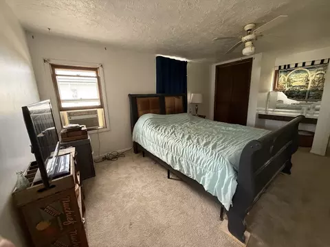 Bedroom - 104-106 Gaston St, Dixon, IL 61021 photo 3 of 6