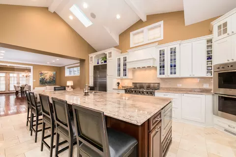 Kitchen - 711 Jackson Ave, River Forest, IL 60305 photo 6 of 6