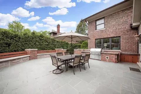 Exterior - 711 Jackson Ave, River Forest, IL 60305 photo 7 of 12