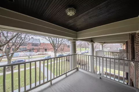 Exterior - 711 Jackson Ave, River Forest, IL 60305 photo 6 of 12