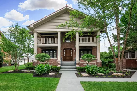 Exterior - 711 Jackson Ave, River Forest, IL 60305 photo 3 of 12