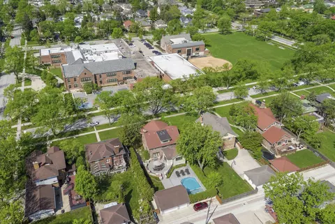 View/Area - 711 Jackson Ave, River Forest, IL 60305 photo 3 of 6