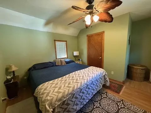Bedroom - 417 S 22nd St, Herrin, IL 62948 photo 4 of 5