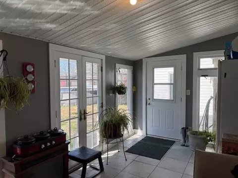 Entry Way - 417 S 22nd St, Herrin, IL 62948 photo 3 of 3