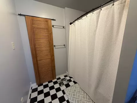 Bath - 417 S 22nd St, Herrin, IL 62948 photo 1 of 3