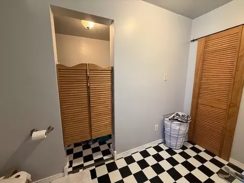 Bath - 417 S 22nd St, Herrin, IL 62948 photo 2 of 3
