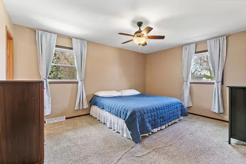Bedroom - 47 Lockman Cir, Elgin, IL 60123 photo 1 of 3