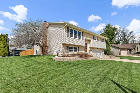 Exterior - 47 Lockman Cir, Elgin, IL 60123 photo 2 of 5