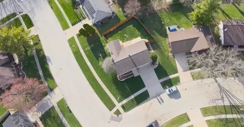 View/Area - 47 Lockman Cir, Elgin, IL 60123 photo 1 of 1