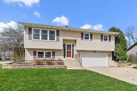 Exterior - 47 Lockman Cir, Elgin, IL 60123 photo 5 of 5