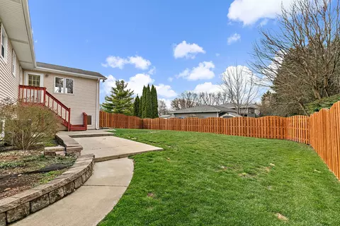 Exterior - 47 Lockman Cir, Elgin, IL 60123 photo 3 of 5